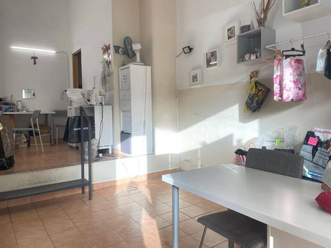 Locale commerciale in vendita a Catania Viale M. Rapisardi - Lavaggi