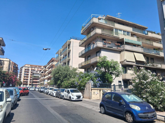 Appartamento in vendita a Catania Vulcania
