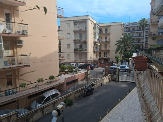 Appartamento in vendita a Catania Vulcania