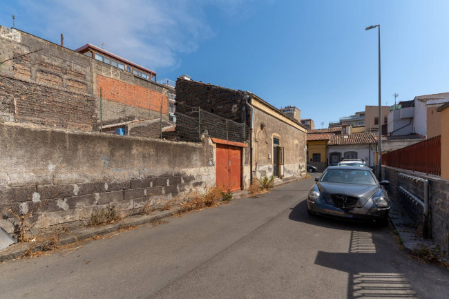 Casa singola in vendita a Catania Via P. Nicola - Picanello