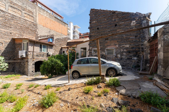 Casa singola in vendita a Catania Via P. Nicola - Picanello