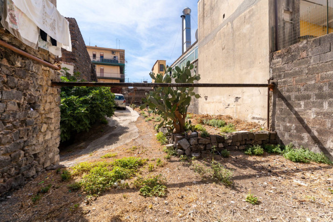 Casa singola in vendita a Catania Via P. Nicola - Picanello