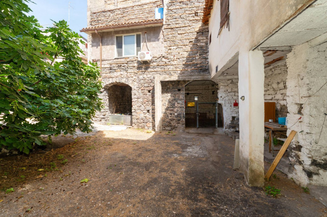 Casa singola in vendita a Catania Via P. Nicola - Picanello