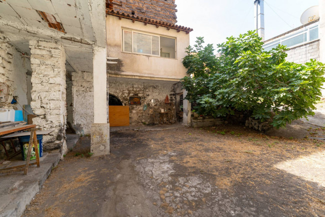 Casa singola in vendita a Catania Via P. Nicola - Picanello