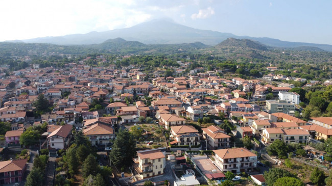 Villette a schiera in vendita a Nicolosi 