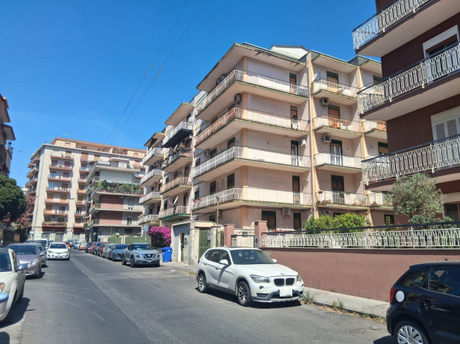 Appartamento in vendita a Catania Vulcania