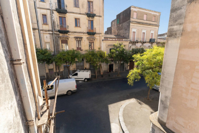 Appartamento in vendita a Catania Zona centro