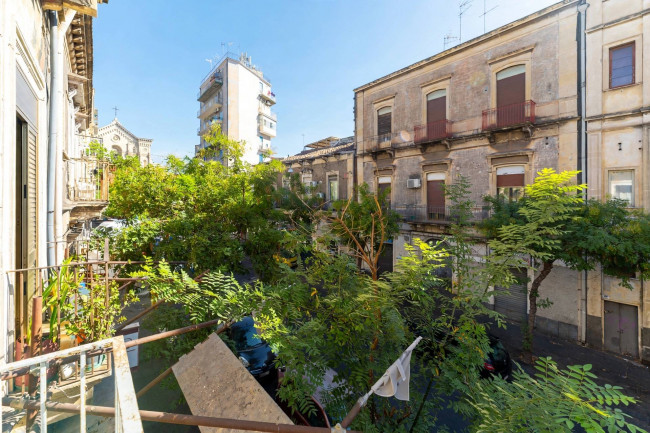 Appartamento in vendita a Catania Zona centro