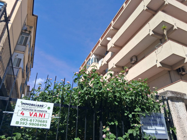 Appartamento in vendita a Catania Lincoln/Corso Delle Province/Imbriani