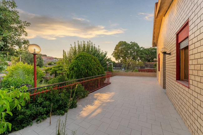 Casa singola in vendita a Nicolosi 
