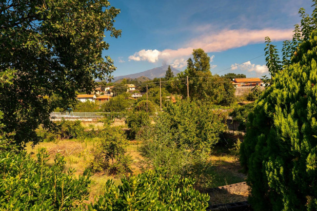 Casa singola in vendita a Nicolosi 