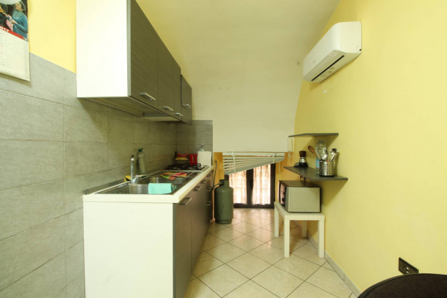 Locale commerciale in vendita a Napoli