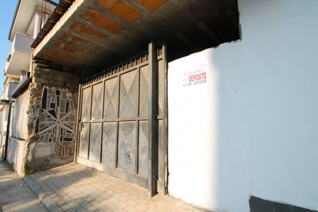 Deposito in affitto a Trentola-Ducenta