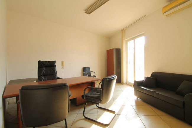 Studio/Ufficio in affitto a San Cipriano d'Aversa