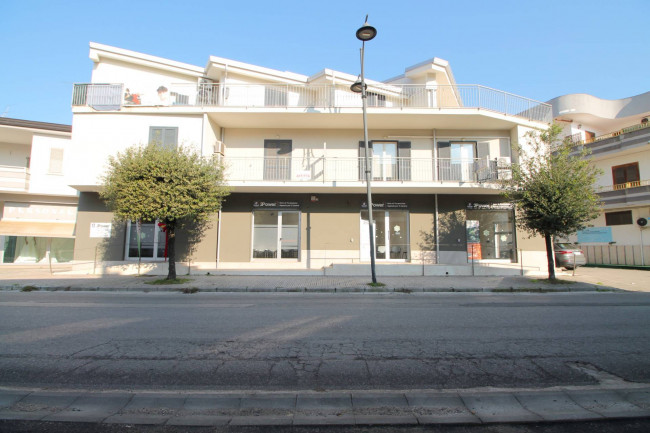 Studio/Ufficio in affitto a San Cipriano d'Aversa