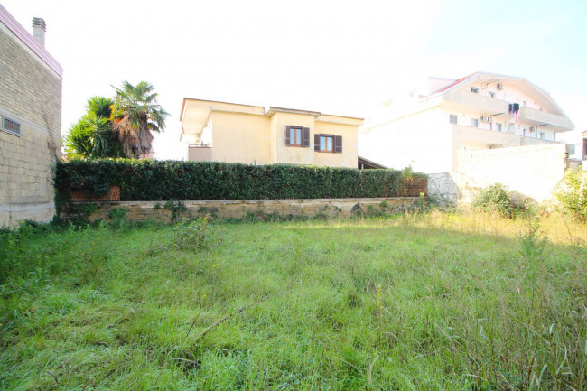 Terreno edificabile in vendita a Frignano