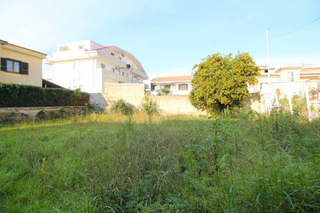 Terreno edificabile in vendita a Frignano