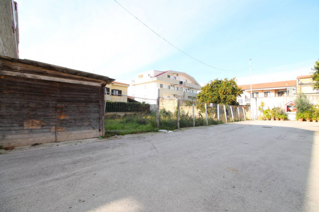 Terreno edificabile in vendita a Frignano