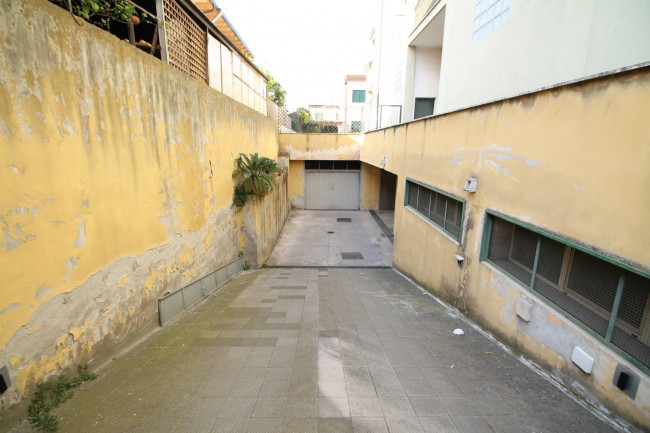 Deposito in vendita a Trentola-Ducenta