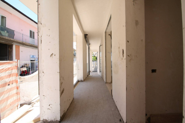 Locale commerciale in vendita a Casaluce