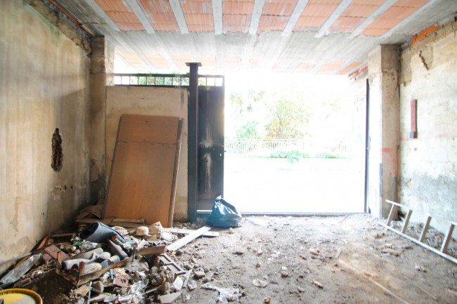 Deposito in affitto a Trentola-Ducenta