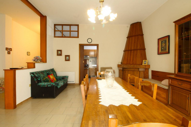 Villa in vendita a Casapesenna