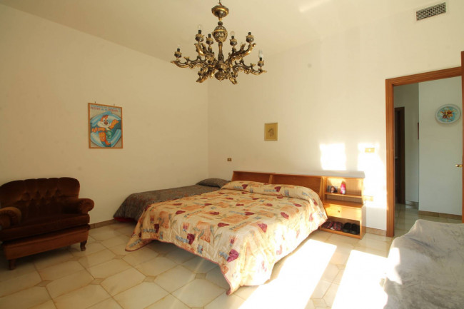 Villa in vendita a Casapesenna