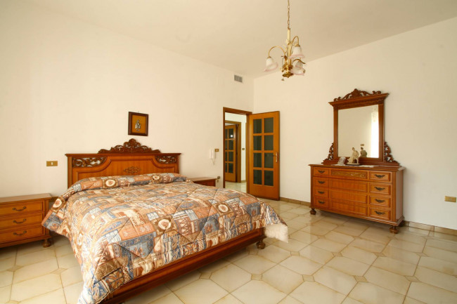 Villa in vendita a Casapesenna