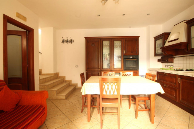 Appartamento in affitto a Parete