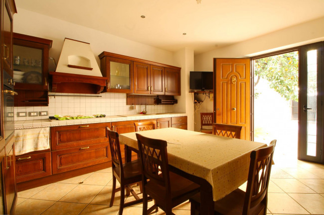 Appartamento in affitto a Parete