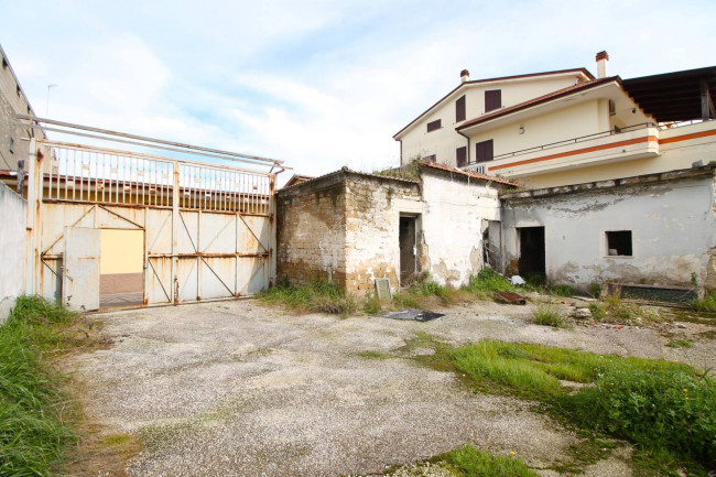 Casa singola in vendita a Casapesenna
