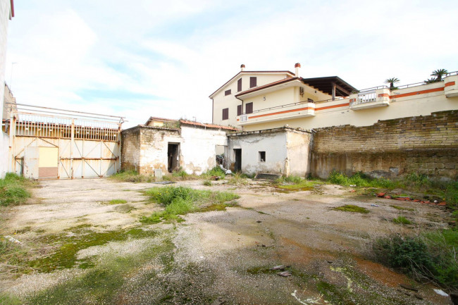 Casa singola in vendita a Casapesenna