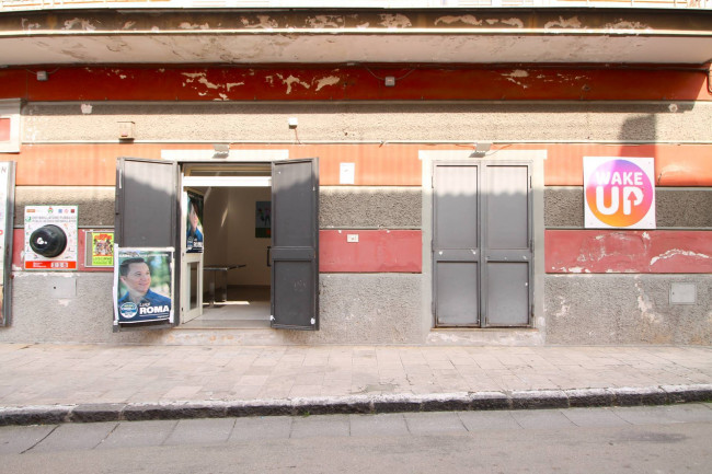 Locale commerciale in affitto a Trentola-Ducenta