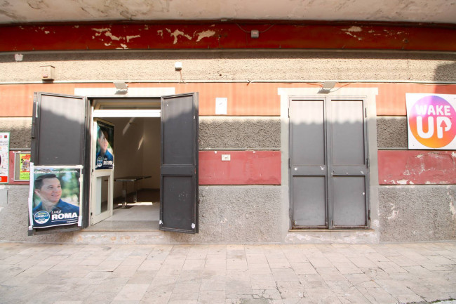 Locale commerciale in affitto a Trentola-Ducenta