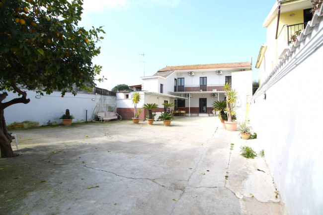 Casa singola in vendita a Villa Literno