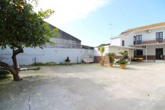 Casa singola in vendita a Villa Literno