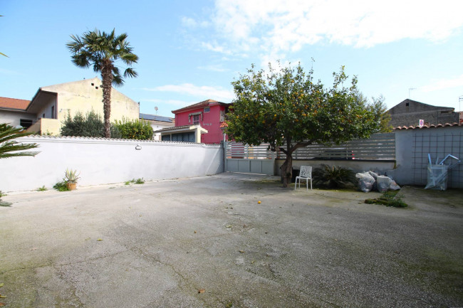 Casa singola in vendita a Villa Literno