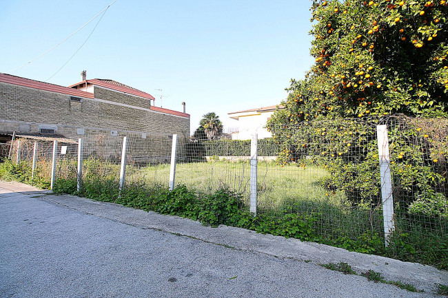 Terreno edificabile in vendita a Frignano