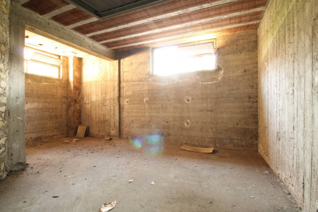 Garage in vendita a Frignano