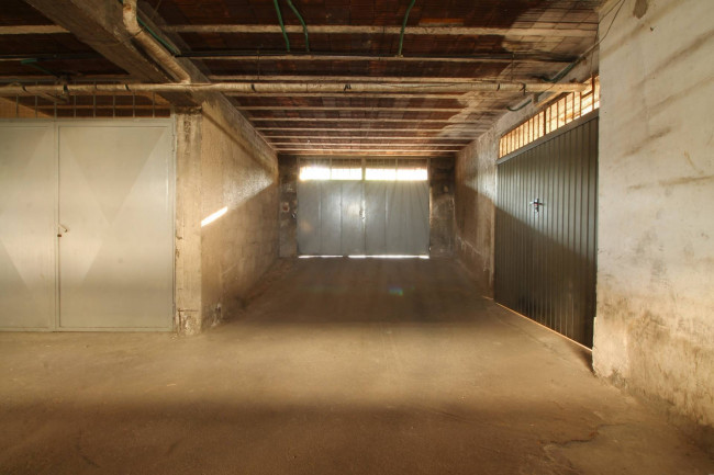 Garage in vendita a Frignano