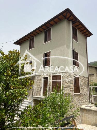 Casa singola in vendita a Acquasanta Terme