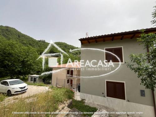 Casa singola in vendita a Acquasanta Terme