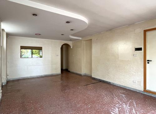 MAGAZZINO in vendita a Ascoli Piceno