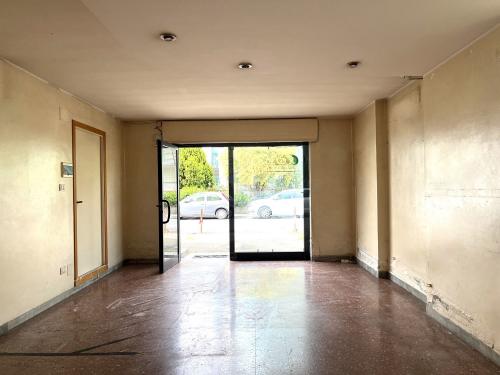 MAGAZZINO in vendita a Ascoli Piceno
