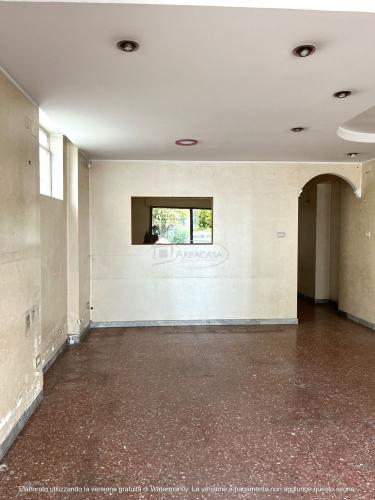 MAGAZZINO in vendita a Ascoli Piceno