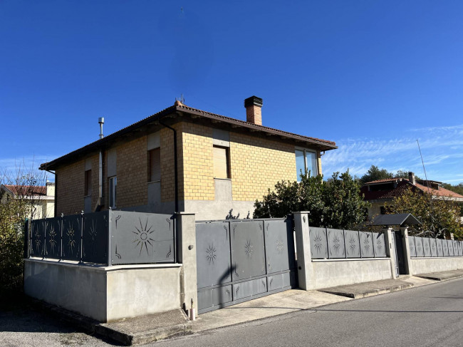 Casa singola in vendita a Venarotta
