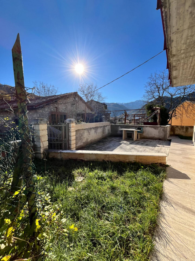 Casa singola in vendita a Acquasanta Terme