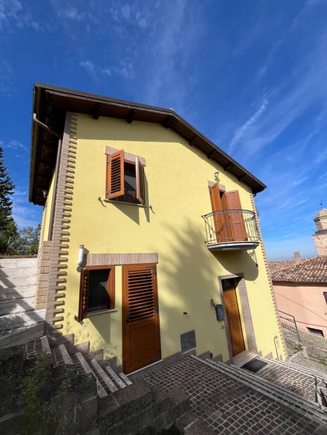 Casa singola in vendita a Rotella