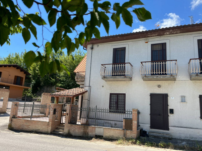 Casa singola in vendita a Civitella del Tronto