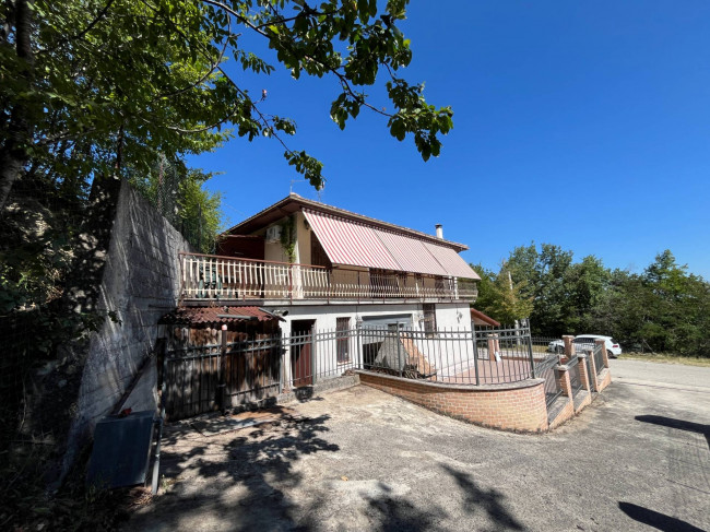 Casa singola in vendita a Civitella del Tronto